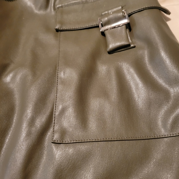 Leather mini skirt - Picture 4 of 4